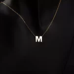 مدال حرف m 6132