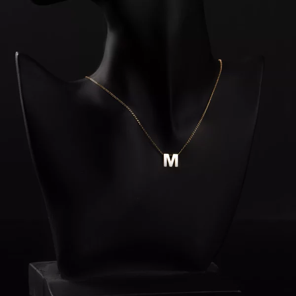 مدال حرف m 6132