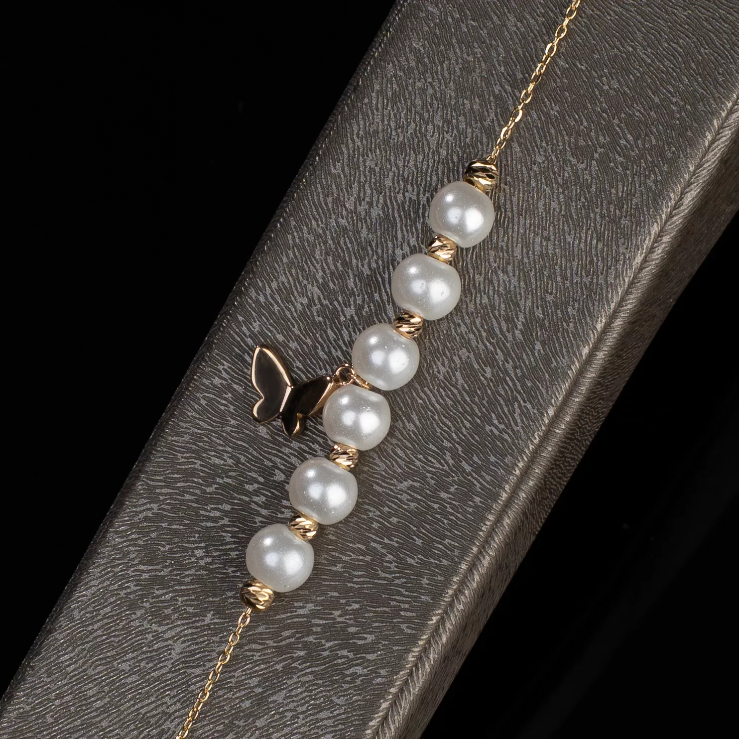 دستبند مروارید پروانه 9067